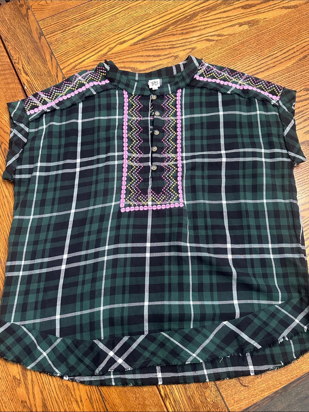 ivy jane Green Plaid Short Sleeve Blouse with Pink Embroidered Placket